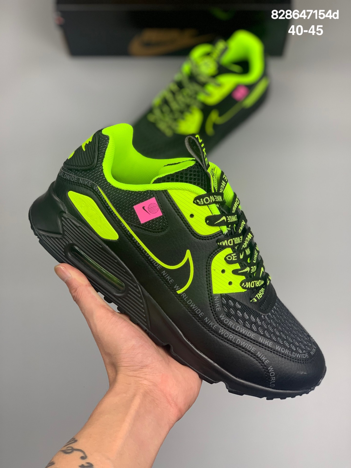 
耐克Nike Air  Max 90 SE 经典小气垫减震跑步鞋 彩虹底
货号：309698-002
尺码:40-45
编码：829647154d