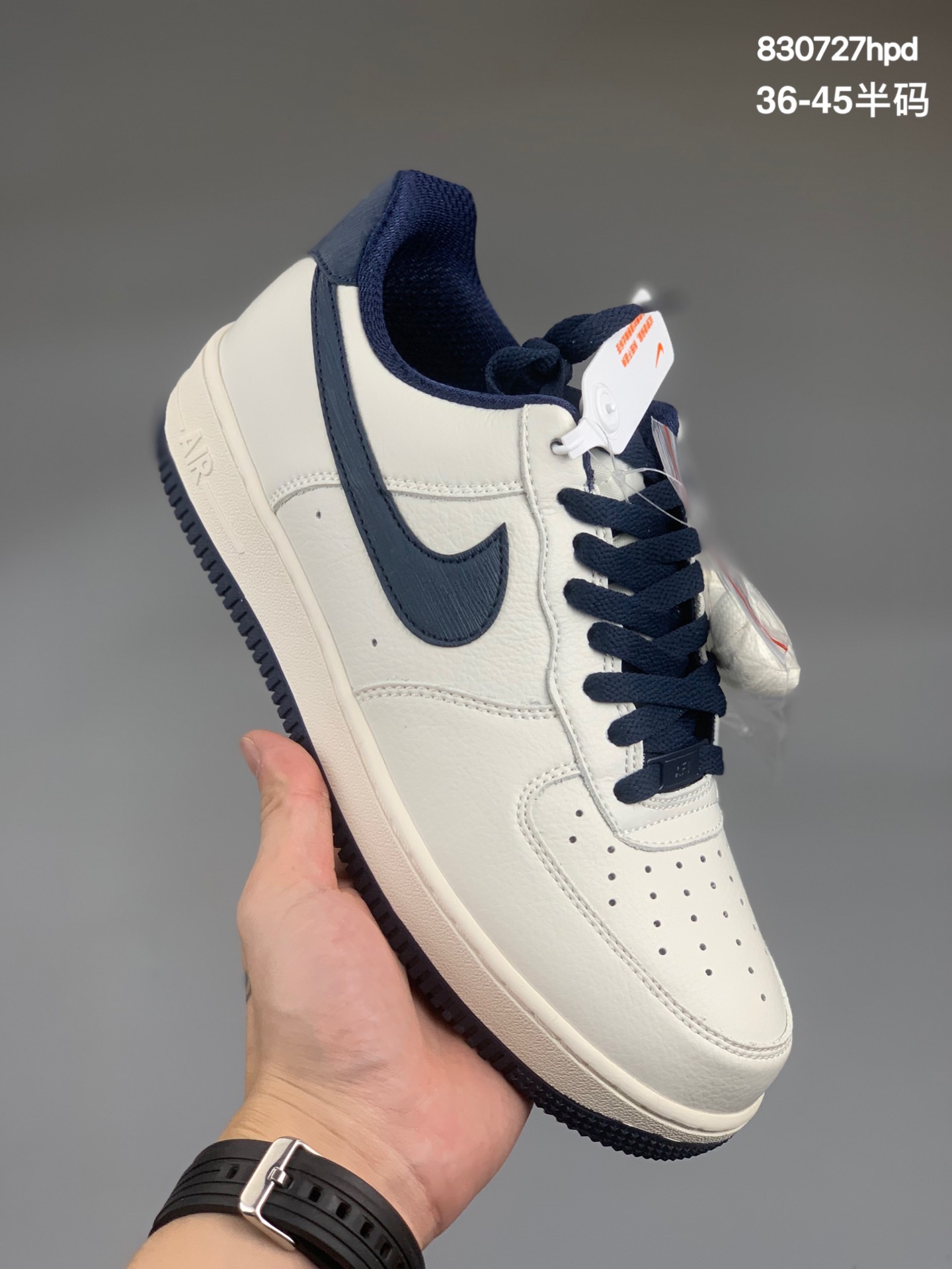 
小红书爆款 公司级 Nike Air Force 1 Low ’07 “米深蓝”配色低帮空军一号休闲板鞋 定制皮料 原楦原纸板 纯正空军版型 高清洁度 内置全掌气垫 KUXX829-ZJL
货号：PA3035-068 
Size：36 36.5 37.5 38 38.5 39 40 40.5 41 42 42.5 43 44 44.5 45
编码:830727hpd