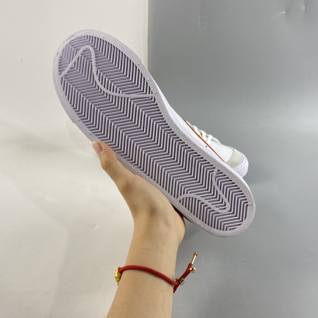 150  NIKE Blazer Low ’77 Vintage 开拓者休闲板鞋 DC4769-105