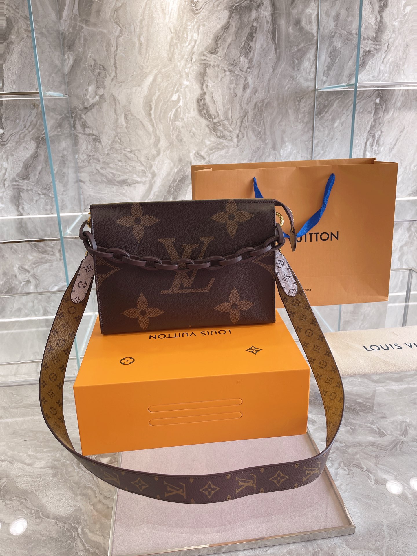 Yupoo Gucci Bags Watches Nike Clothing Jordan Yeezy Balenciaga Shoes
