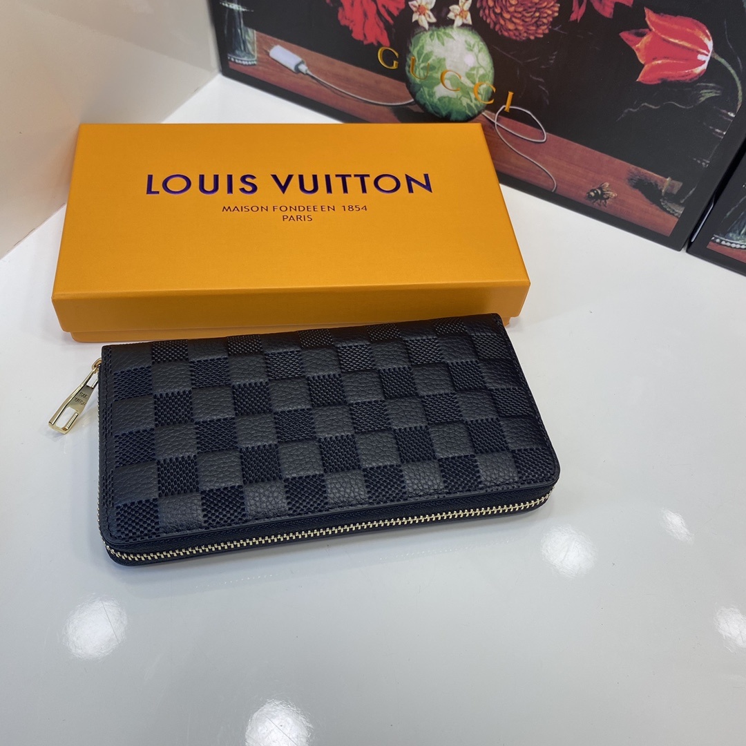 💞 💞 Lv 6151 单拉小手包到货💞💞原版头层牛皮💞手感细腻 简单大气 值得拥有!🔥尺寸21x11