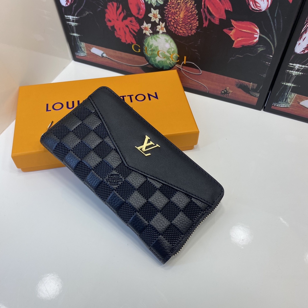 💞 💞 Lv 6151 单拉小手包到货💞💞原版头层牛皮💞手感细腻 简单大气 值得拥有!🔥尺寸21x11
