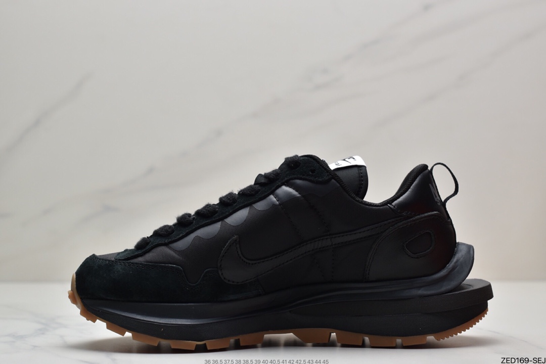 250 Sacai x NIKE VaporWaffle 人气单品整双鞋DD1875