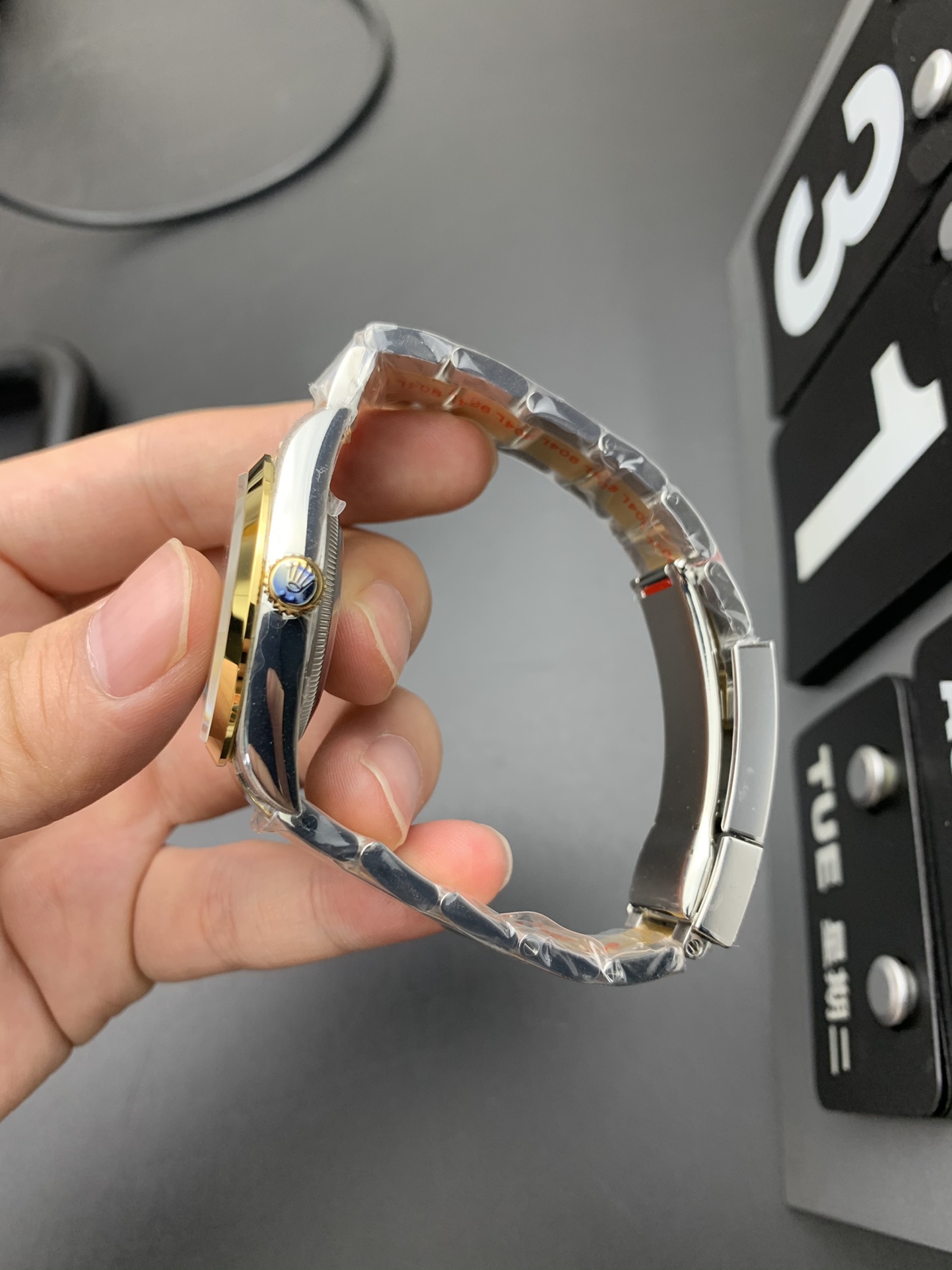 Rolex EW2021新款探险家型36系列1⃣ 搭配全新3230机芯 2⃣ 几乎与原装一致厚度11