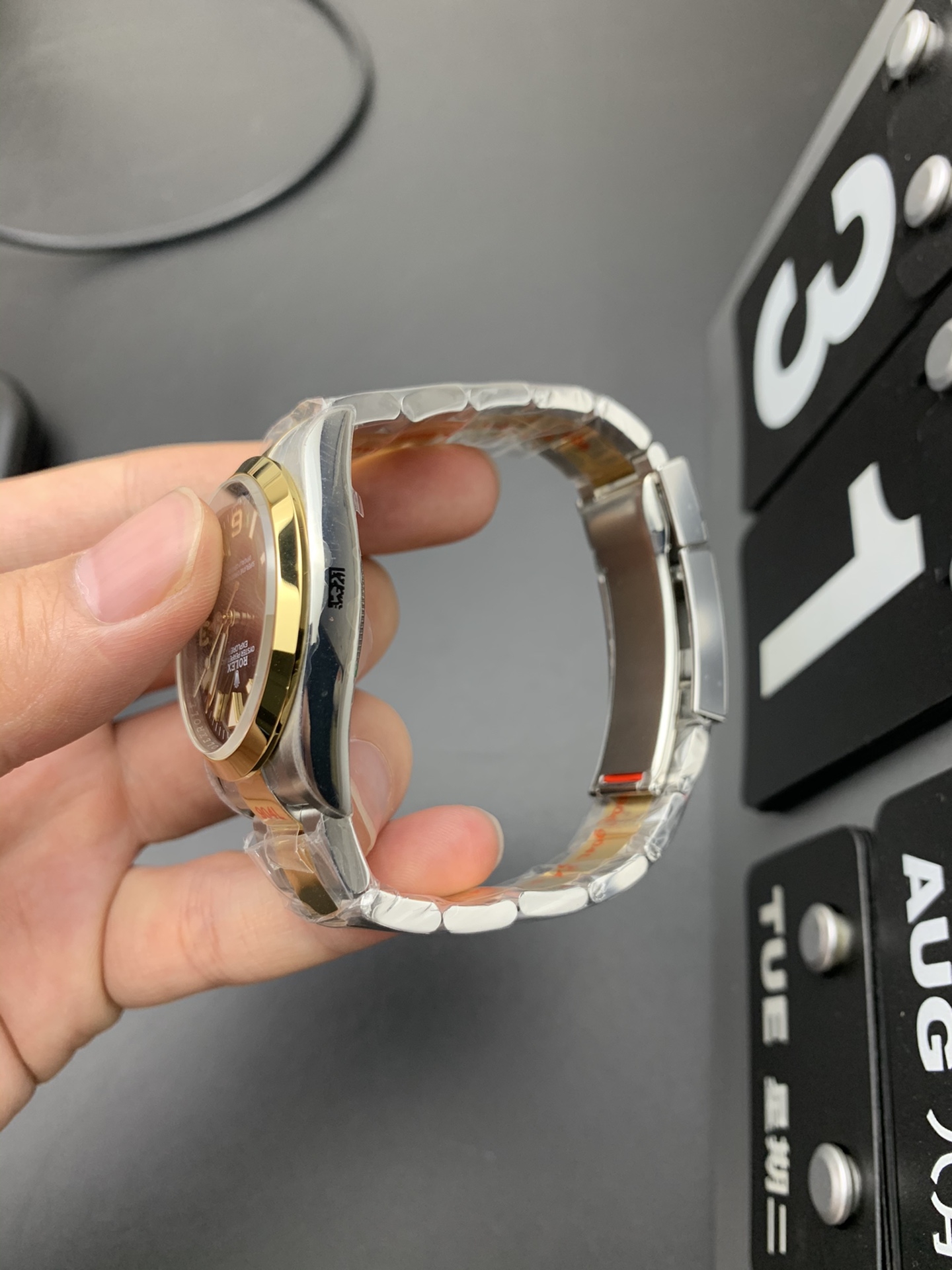 Rolex EW2021新款探险家型36系列1⃣ 搭配全新3230机芯 2⃣ 几乎与原装一致厚度11