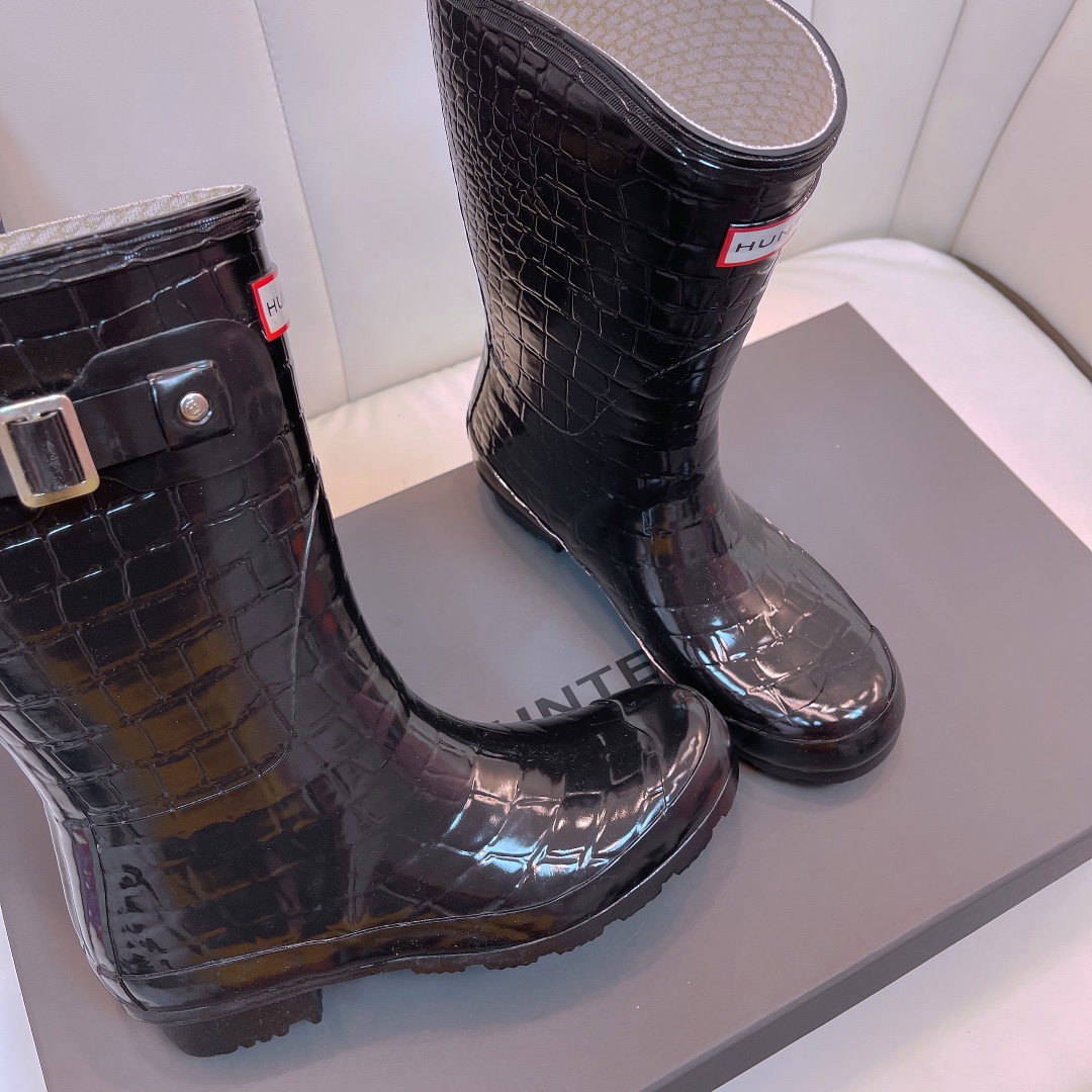 2021 British Royal Brand Rain Boots: Stylish, Comfortable, and Durable at $550 - 图片 5