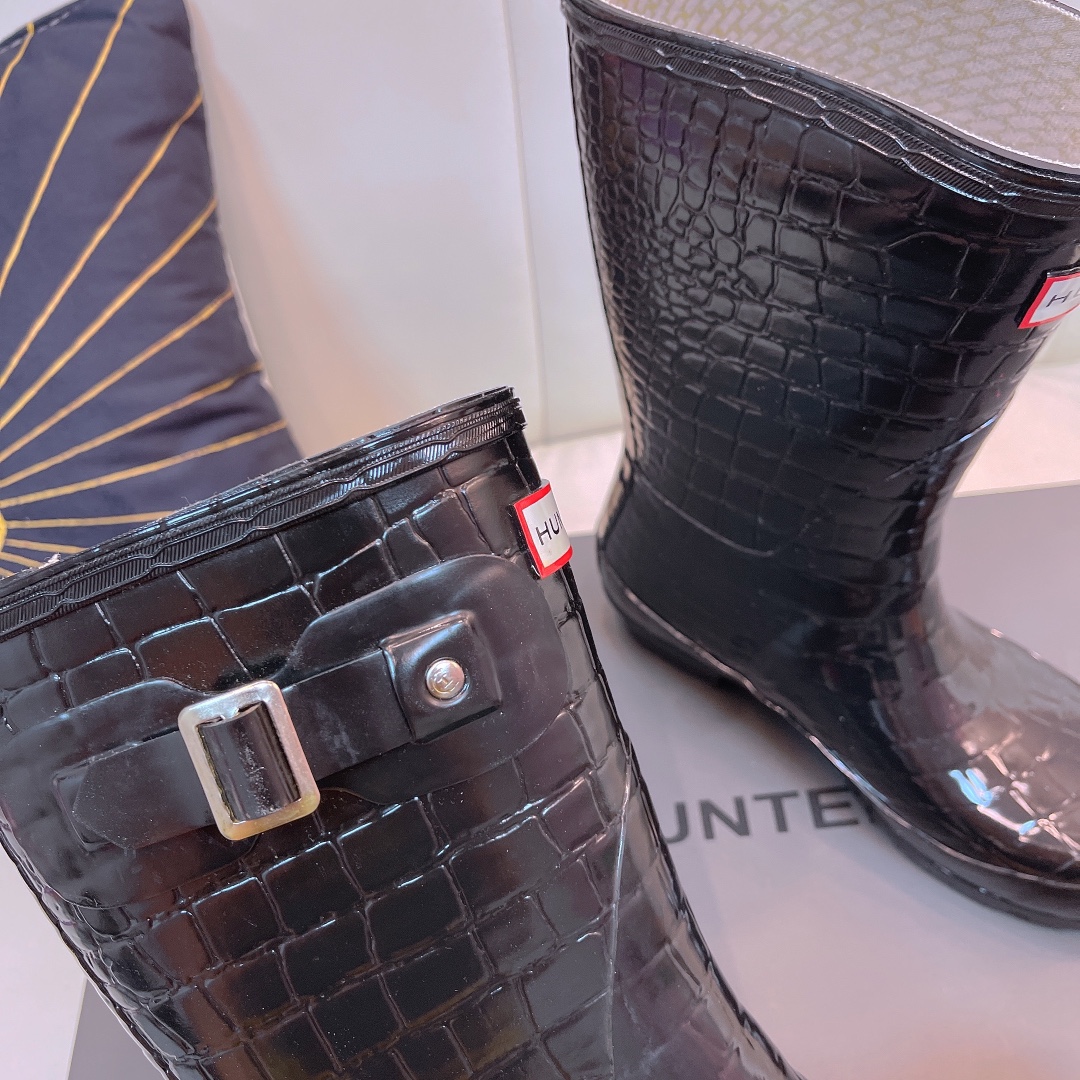2021 British Royal Brand Rain Boots: Stylish, Comfortable, and Durable at $550 - 图片 6