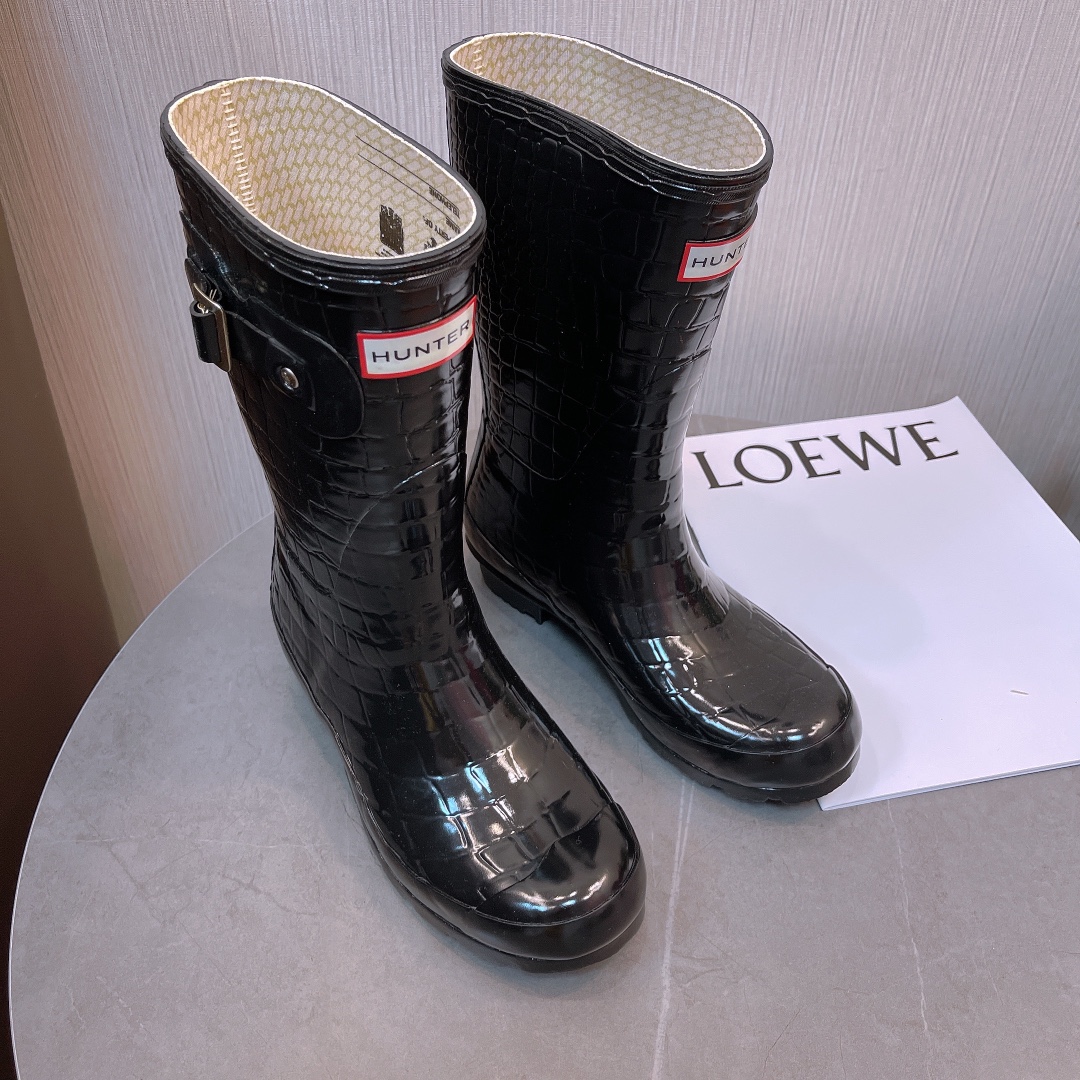 2021 British Royal Brand Rain Boots: Stylish, Comfortable, and Durable at $550 - 图片 4