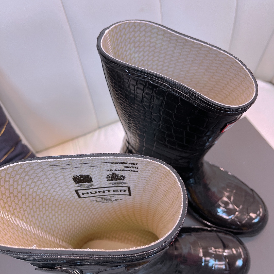 2021 British Royal Brand Rain Boots: Stylish, Comfortable, and Durable at $550 - 图片 8