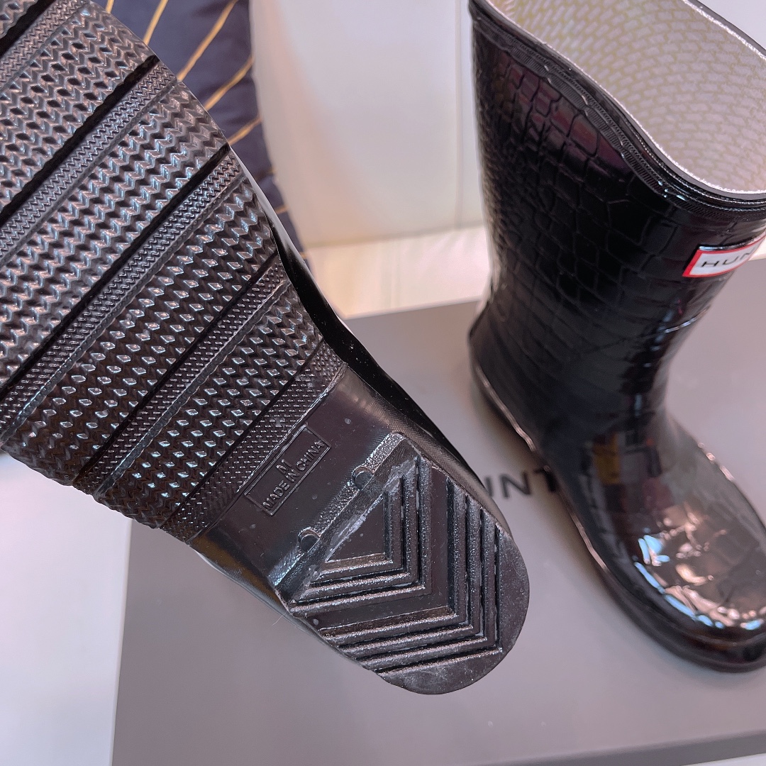 2021 British Royal Brand Rain Boots: Stylish, Comfortable, and Durable at $550 - 图片 7