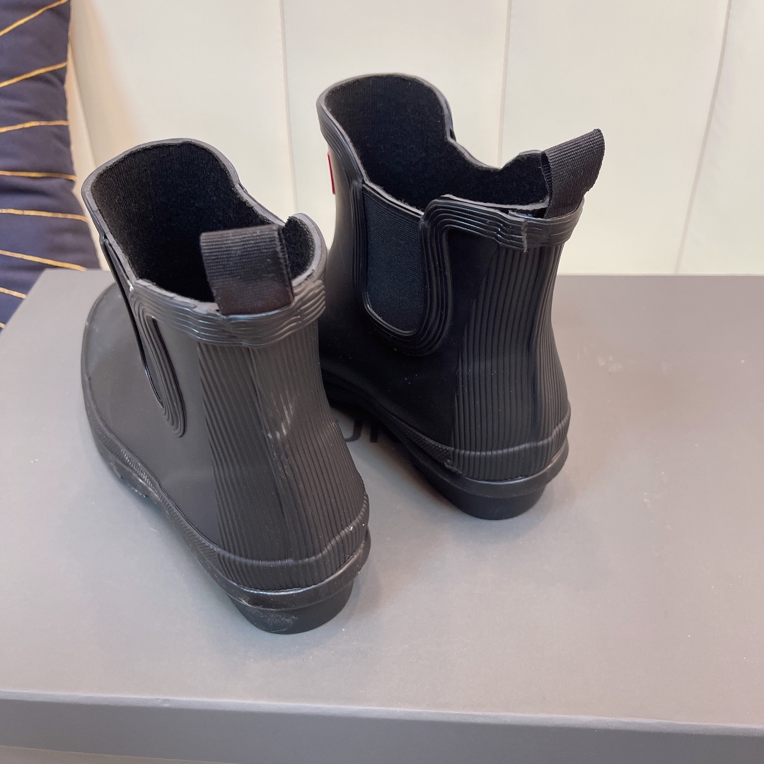 2021 British Royal Brand Rain Boots: Classic Design for Cold Weather Comfort - 图片 4
