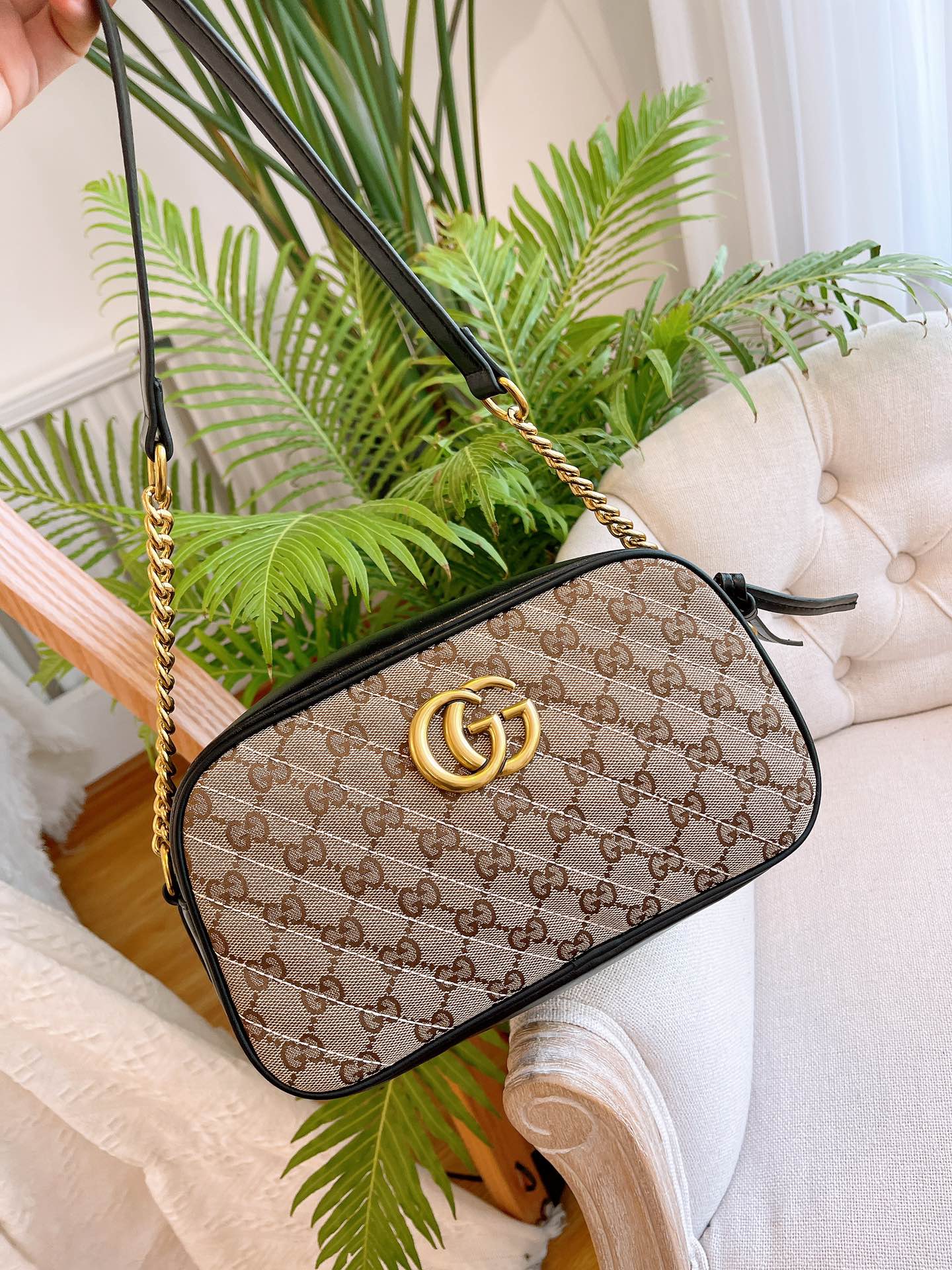 J0 原单Gucci Marmont 爆款相机包，Gucci专用原版皮，原版鹿皮内里、Z尺寸：24