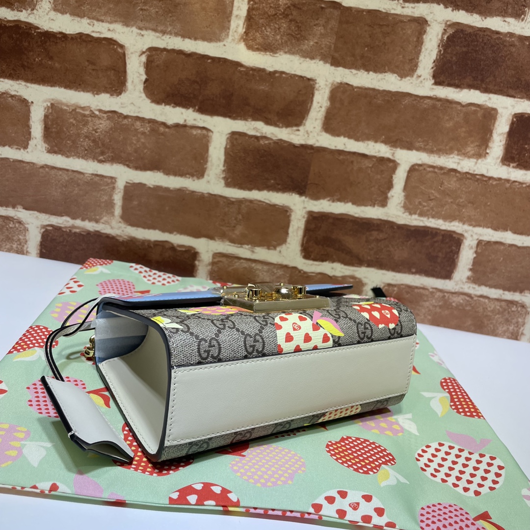 GUCCI古驰Padlock系列心苹果图案小号肩背包409487