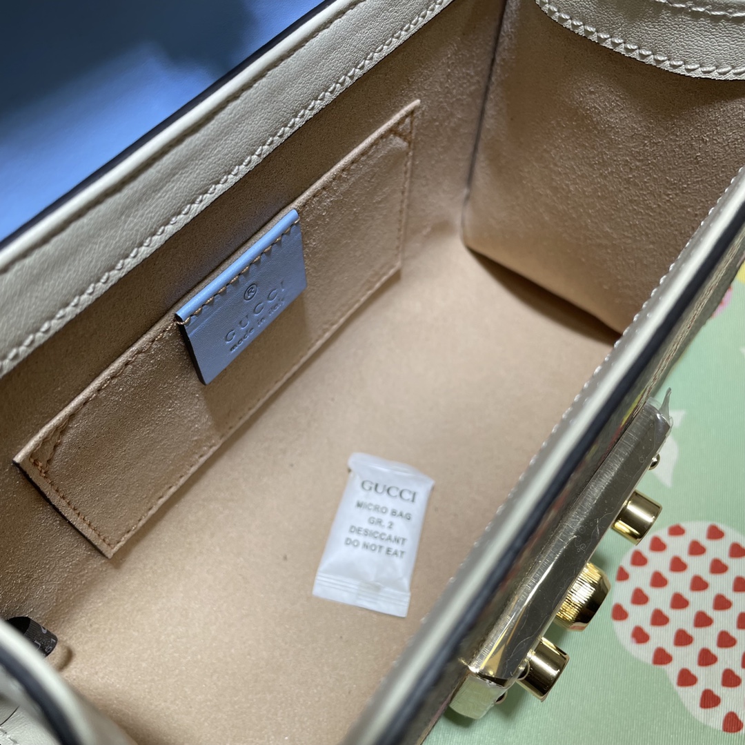 GUCCI古驰Padlock系列心苹果图案小号肩背包409487