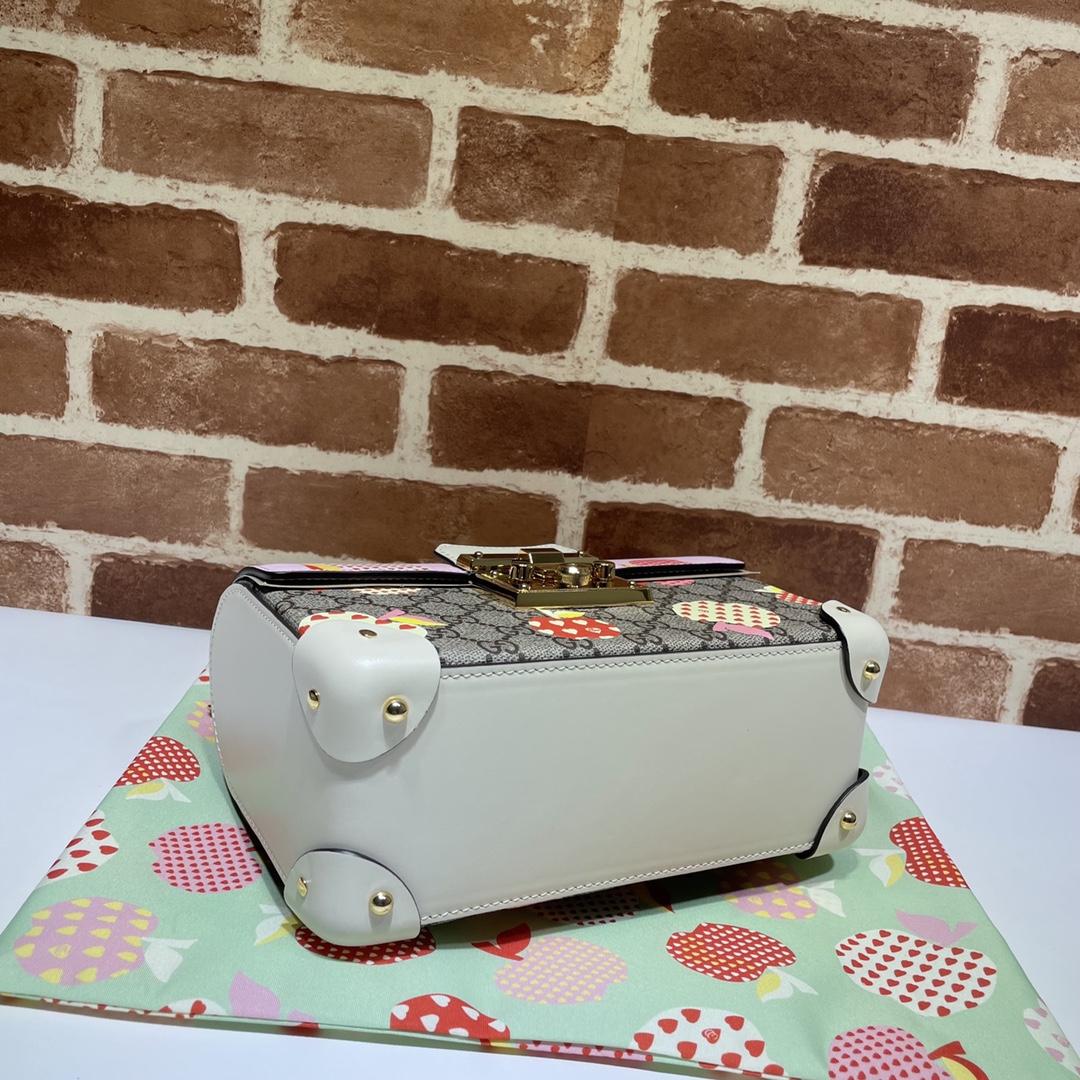GUCCI古驰Padlock系列心苹果图案小号手袋603221