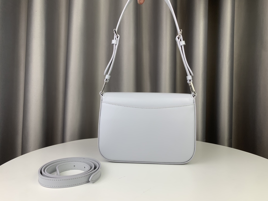 Prada counters new 308 shoulder series, made of imported open-edge beaded cowhide, matched with exquisite hardware, equipped with two interchange