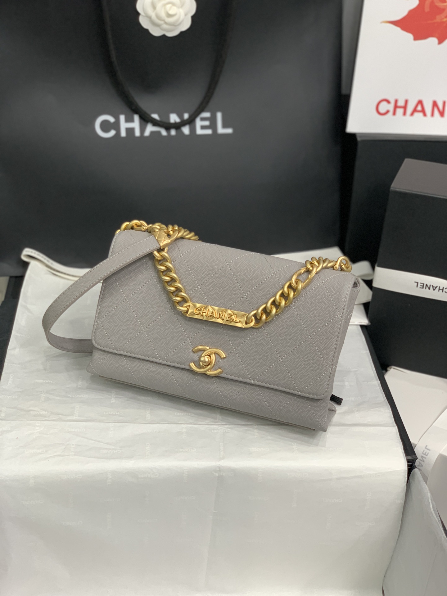 ️CHANEL Mini Matelasse Chain Bag Vintage #QY3VY3