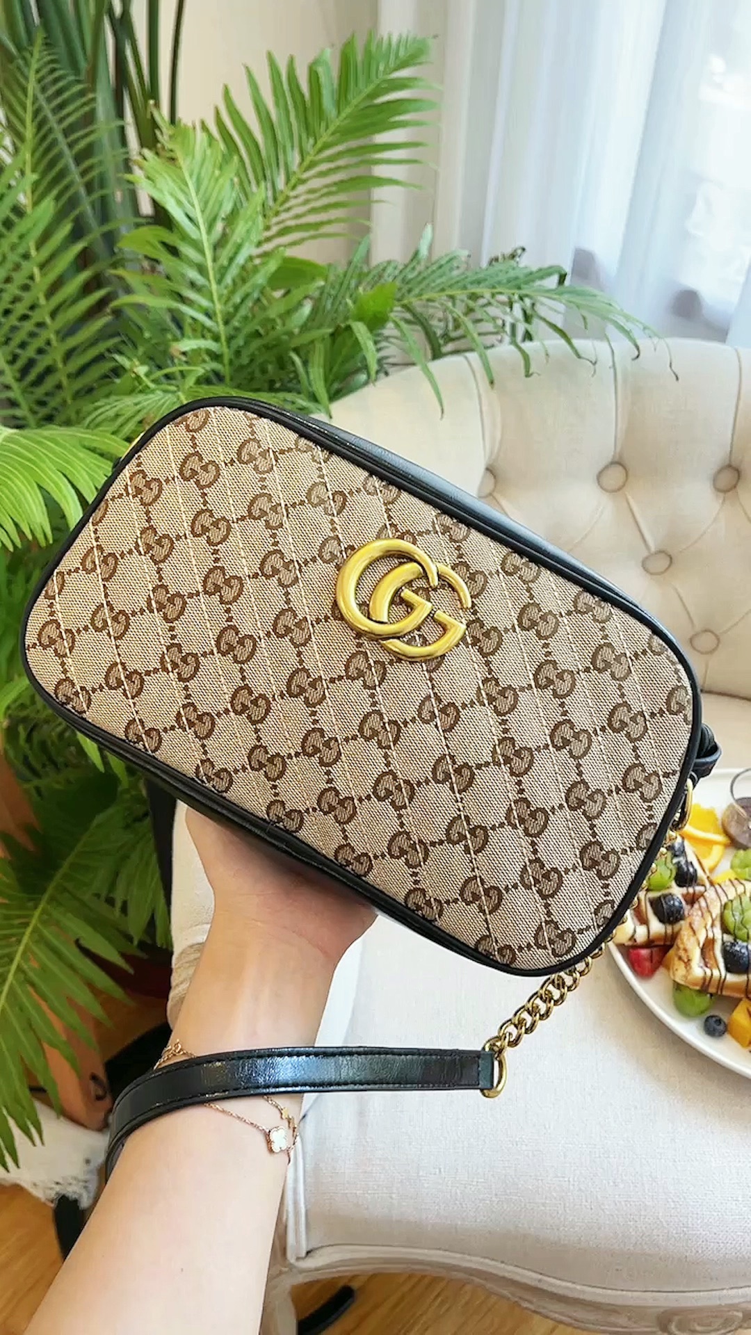 Gucci marmont系列帆布配皮相机包