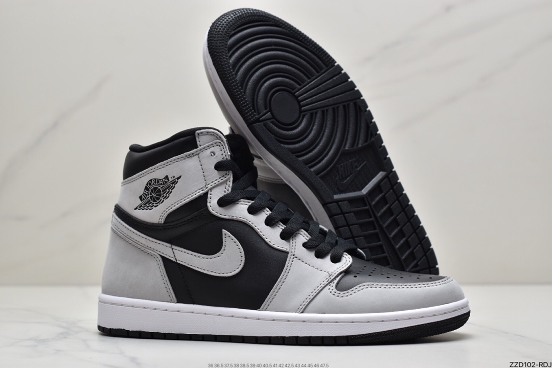 250 Air Jordan 1 Retro High OG 黑灰 555088-035