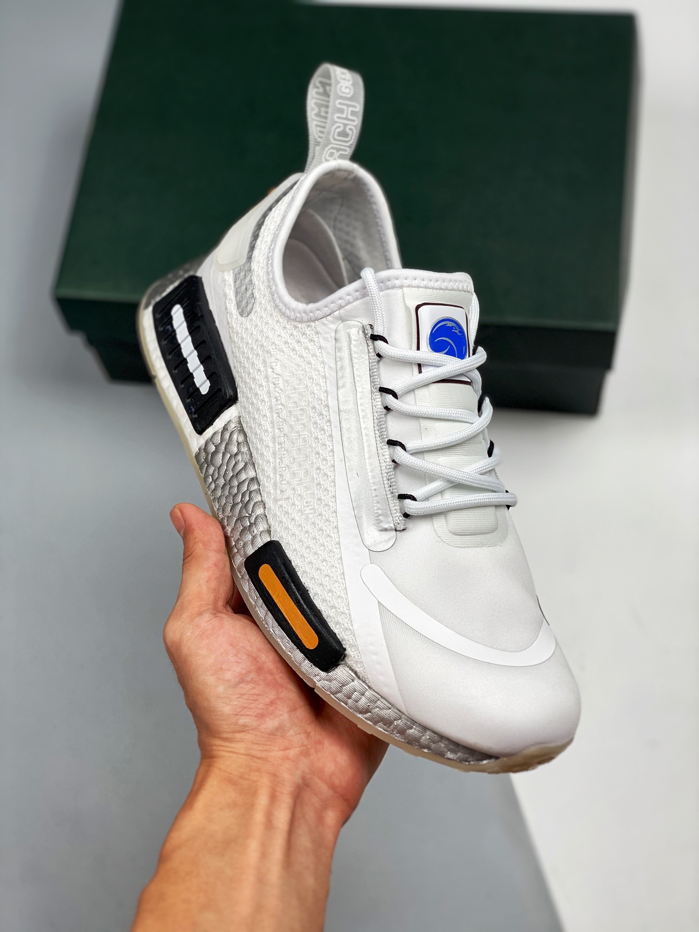 AD NMD _R1 Spectoo blanco versión Hupu, lanzamiento simultáneo en tiendas ‼️ Almacén en stock, suministro estable duran…