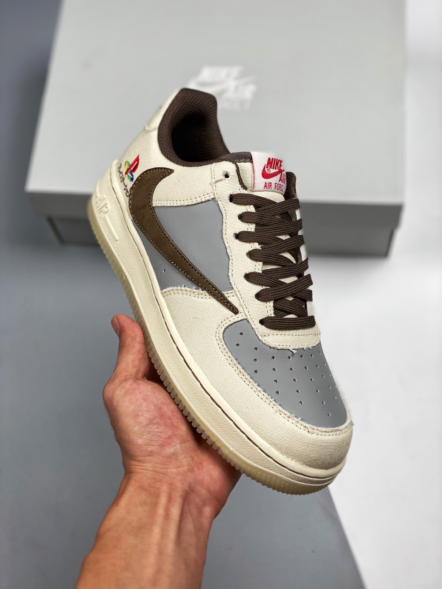 TS x PlayStation x Air Force 1 MID PS5 colaboración triple, personalización creativa, horma original y plantilla origin…