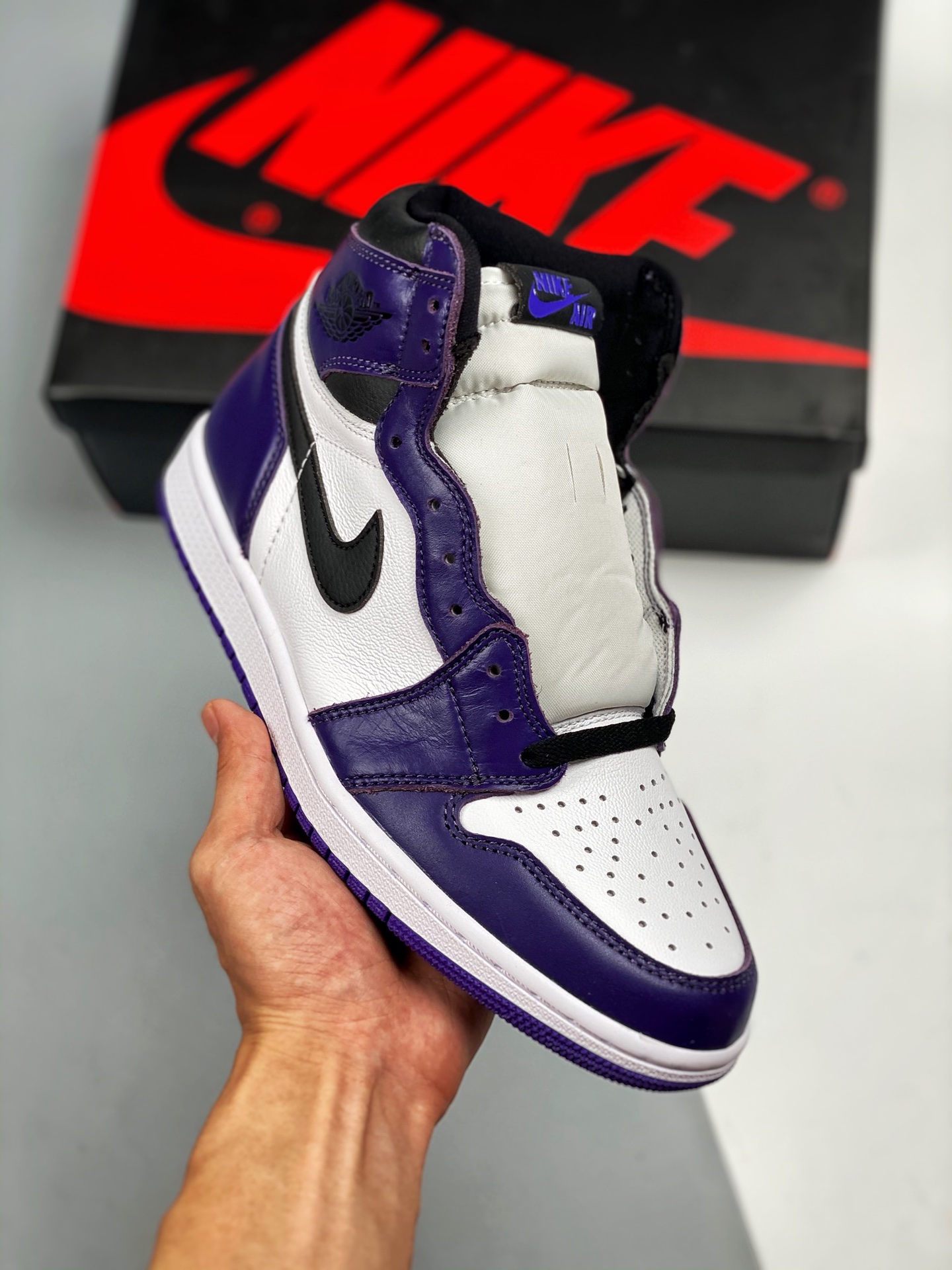 Air Jordan 1 “Court Purple”白紫脚趾 纯原大厂出品 同价区间品质天花板 原装纸板原楦开发 极致鞋型一眼正即视感 #独家私模原档案开模，自动区别市面版本 #全鞋采用东莞头层皮，用料绝不含糊 #飞翼3D高频立体感十足…