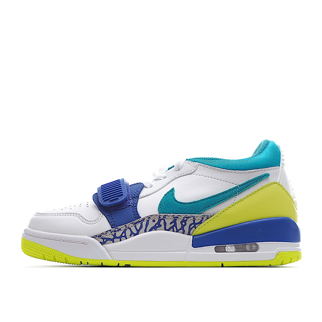 G5 Air Jordan Legacy 三合一312 有着交错结合的设计，它的名字就展现出它所包含的鞋款元素，312 分别对应了 Air Jordan 3、Air Jordan 1 和 Air Trainer 2，将这三双经典又有不俗人气的鞋款融合，“最强三合一” 的名称由此得来