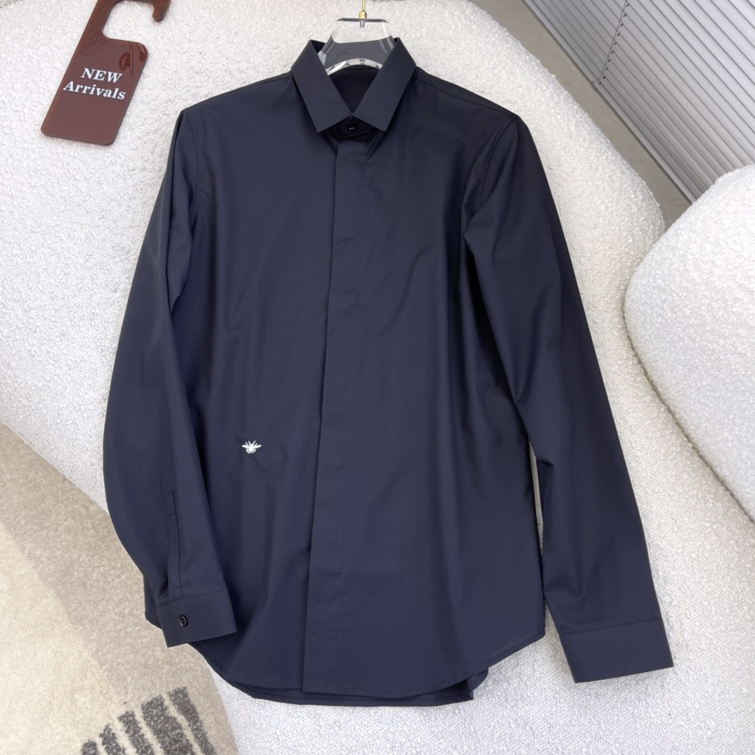 秋冬 -DIO 杂志 封面款 刺绣小蜜蜂长袖衬衣 黑白两色到货啦！高端定制进口 纯棉真丝混缎面料 面料，