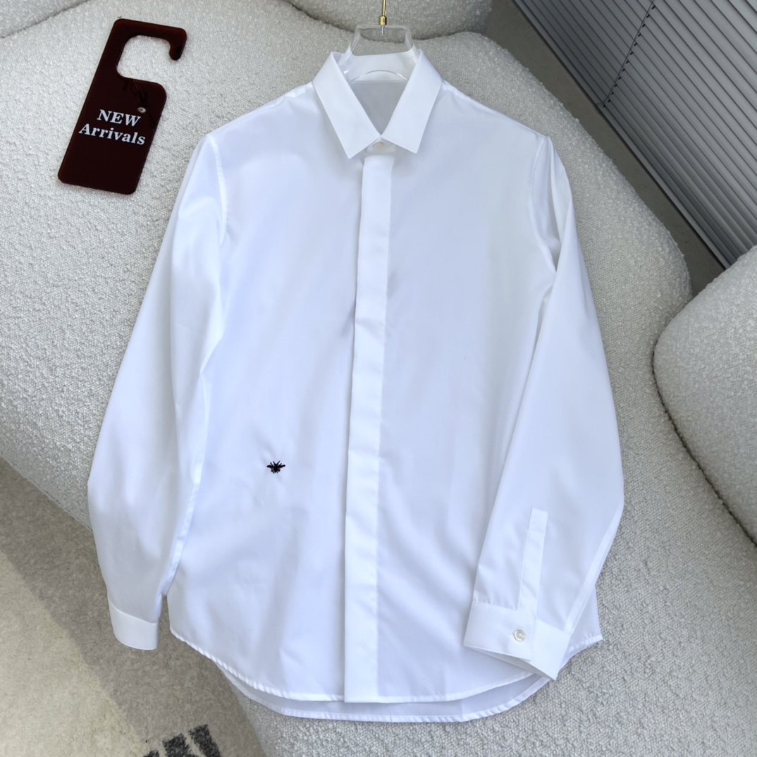 秋冬 -DIO 杂志 封面款 刺绣小蜜蜂长袖衬衣 黑白两色到货啦！高端定制进口 纯棉真丝混缎面料 面料，