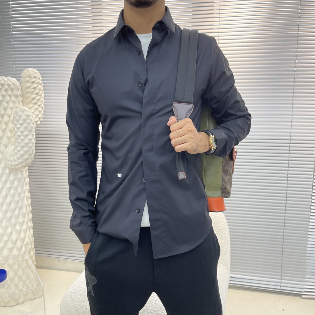 秋冬 -DIO 杂志 封面款 刺绣小蜜蜂长袖衬衣 黑白两色到货啦！高端定制进口 纯棉真丝混缎面料 面料，