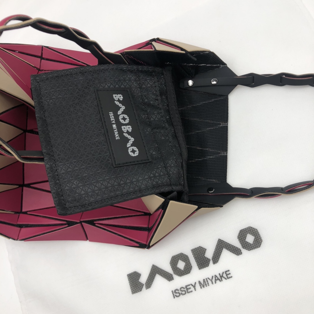 Issey Miyake ～三宅一生 8月新款 菜篮子大小号