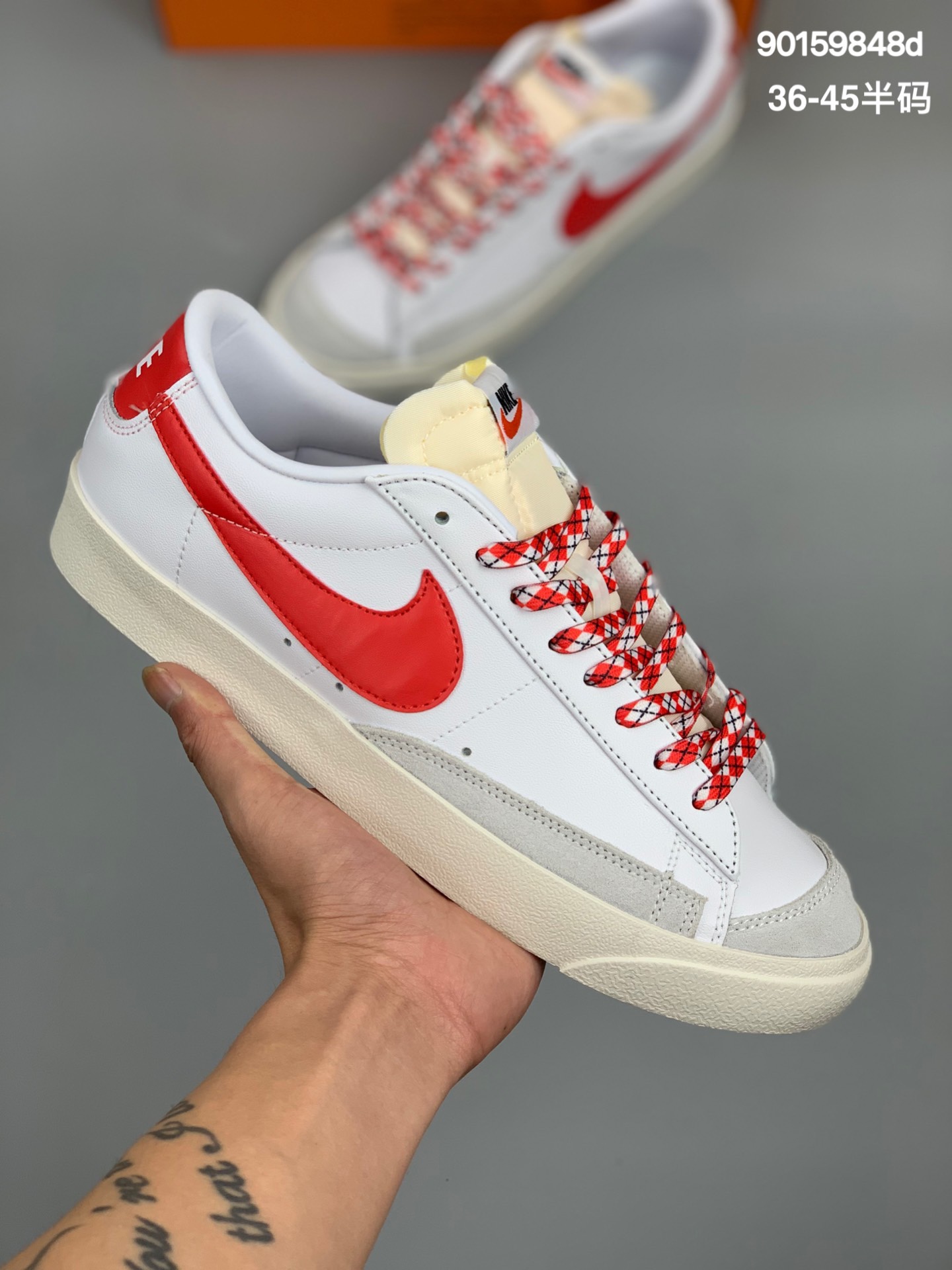 
真标 带半码 耐克/Nike BLAZER MID ’77 开拓者运动鞋低帮板鞋休闲鞋 货号：DA6364 
尺码：36 36.5 37.5 38 38.5 39 40 40.5 41 42 42.5 43 44 45 
编码:90159848d