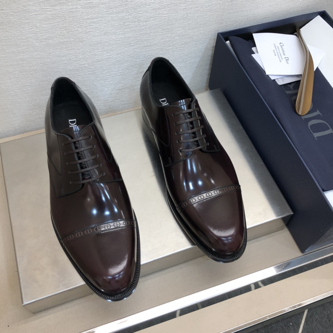 NO:278972,Top quality!  【DiO＊】Official leather shoes!  Pure and high quality can be compared 11!  Original calfskin fabric!  Inside calfskin with tree cream bark!  Goodyear handmade payment!  The entire leather is fully covered with a large bottom!  38-45(4-11)!  !  ,dior,cowhide19860909顶尖品质！【DiO＊】正装皮鞋！纯正高品质可11比较！面料原版小牛皮！内里小牛皮配树膏皮！固特异手工款！全系真皮注朔大底！38一45(4－11）！！,,dior,cowhide,Men's shoes