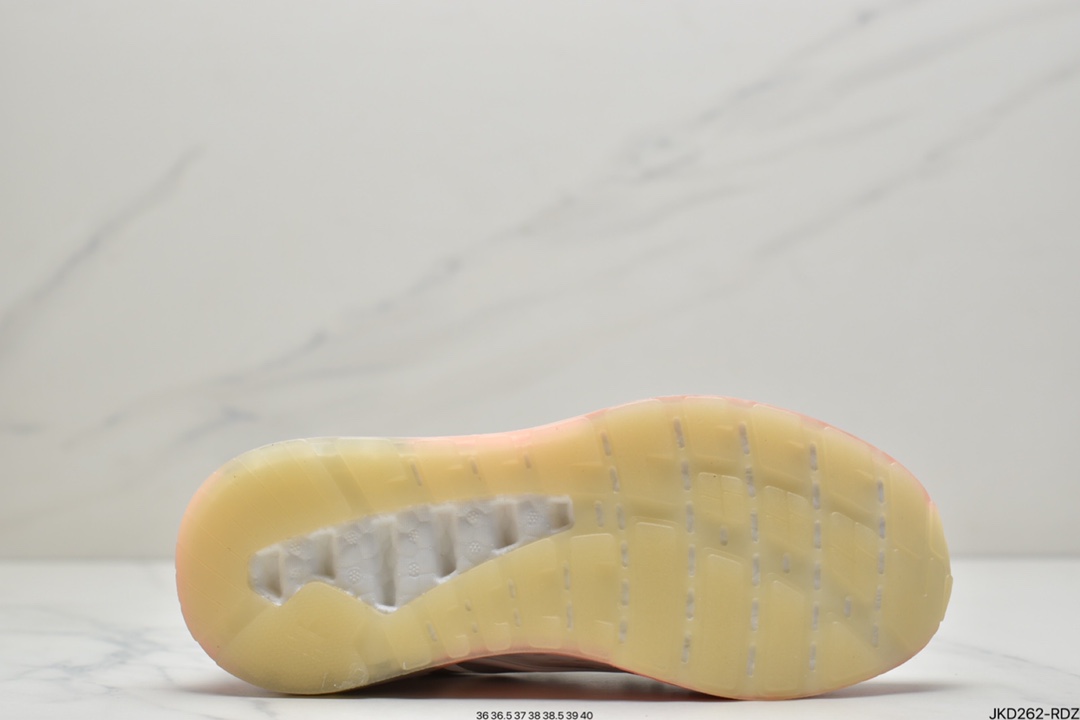 160 阿迪达斯AD Originals ZX 2K Boost 这款街头经典板鞋FY2013