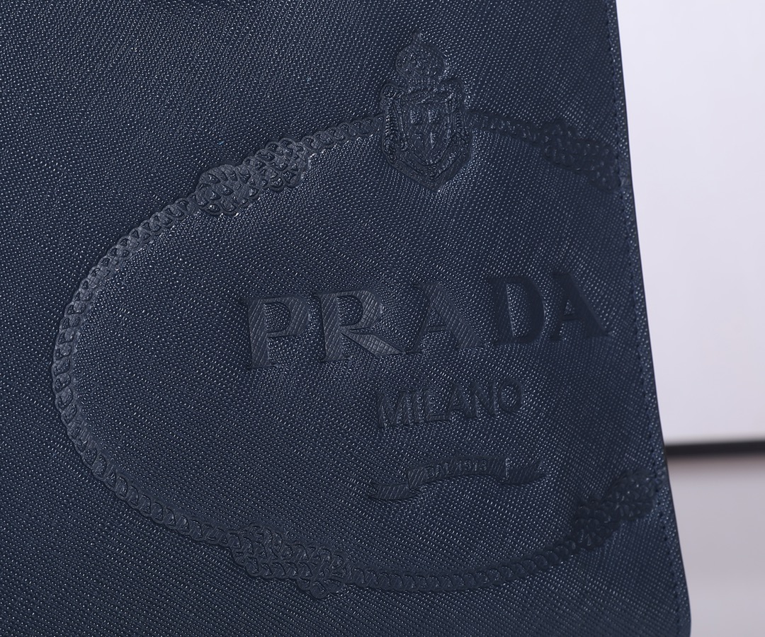 Prada Pra 男士公文包意大利进口Saffiano十字纹