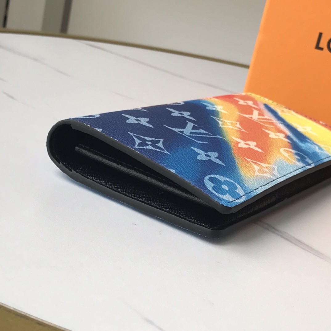 Bifold wallet open view with cash compartment