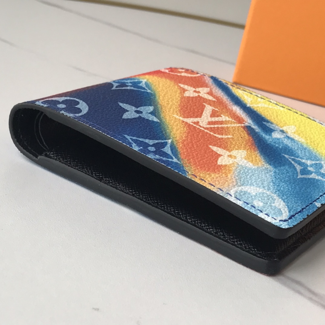 Bifold wallet comparison