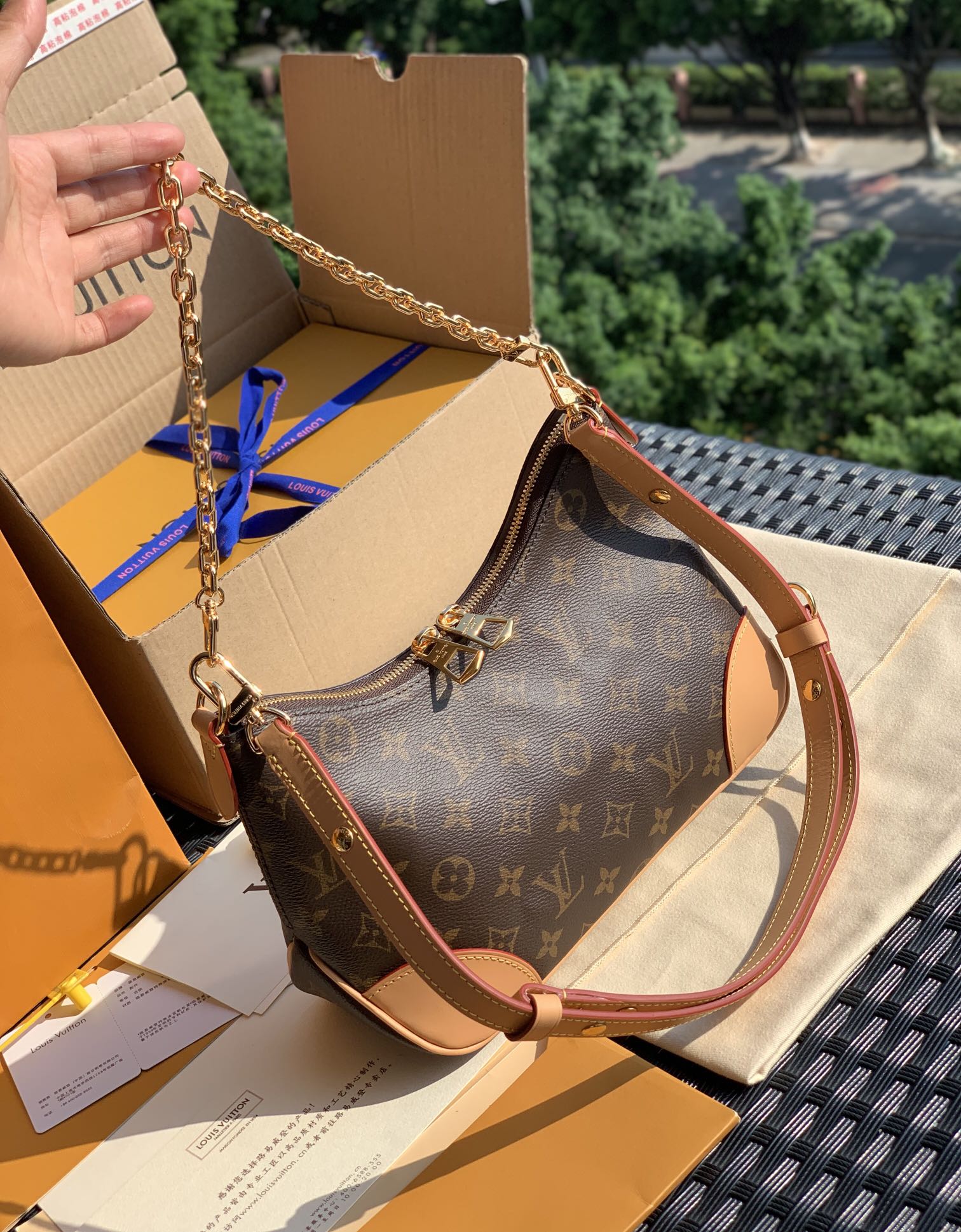 🌼 m45832尺寸：29 x 16 x 9.5 cm 咖色！贸易公司订单！！2021ss——多功能的B