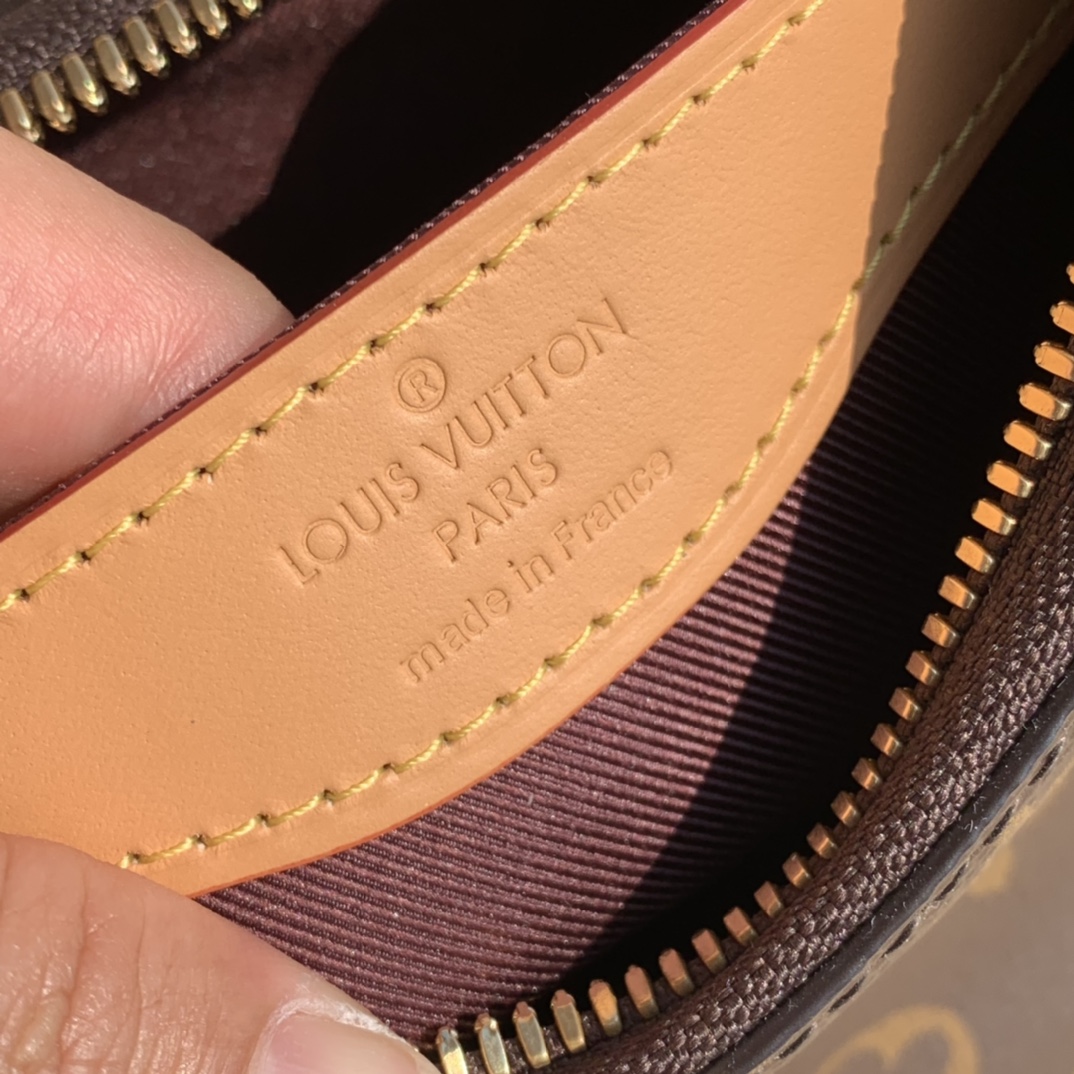 🌼 m45832尺寸：29 x 16 x 9.5 cm 咖色！贸易公司订单！！2021ss——多功能的B