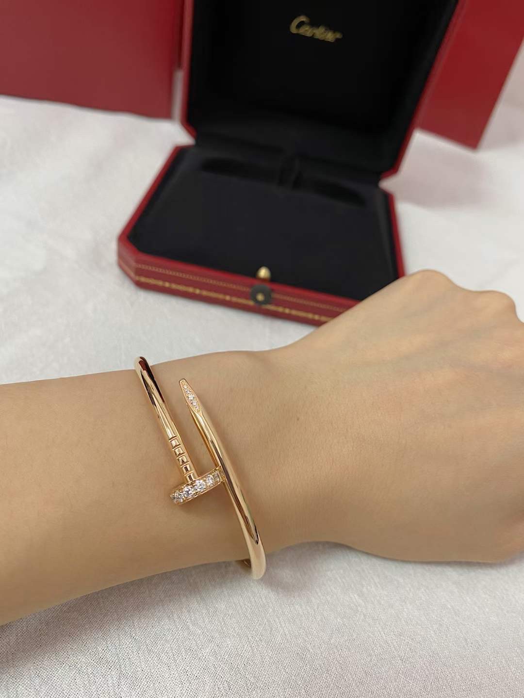 Cartier 头尾钻钉子手镯 弹性开合 精工版
