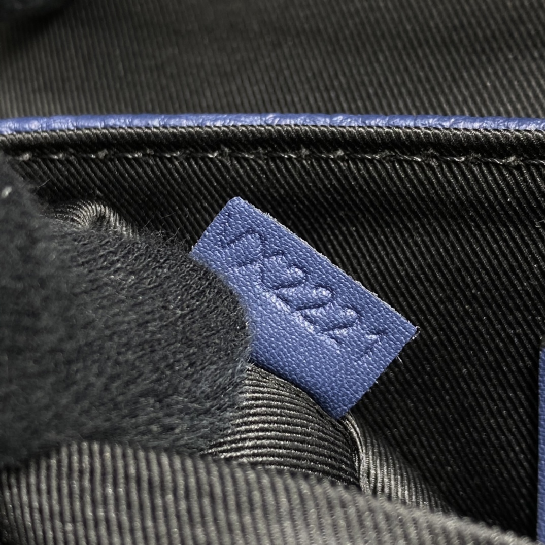 Louis Vuitton Messenger Bags Black Blue White Taurillon M58475