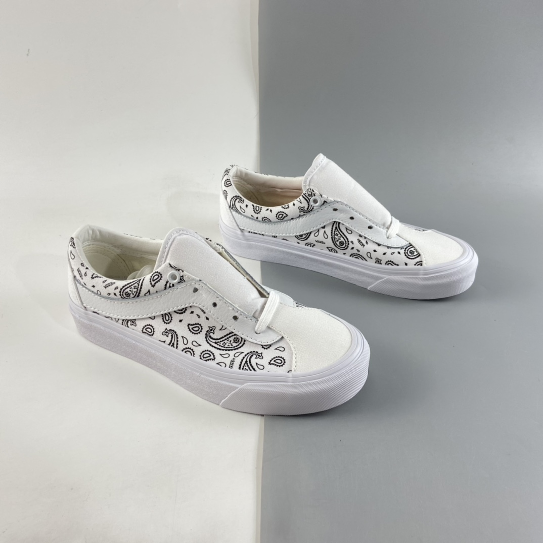 P150  VANS BOLD NI 范斯黑白印花腰果花低帮休闲板鞋 VN0A3WLP42M