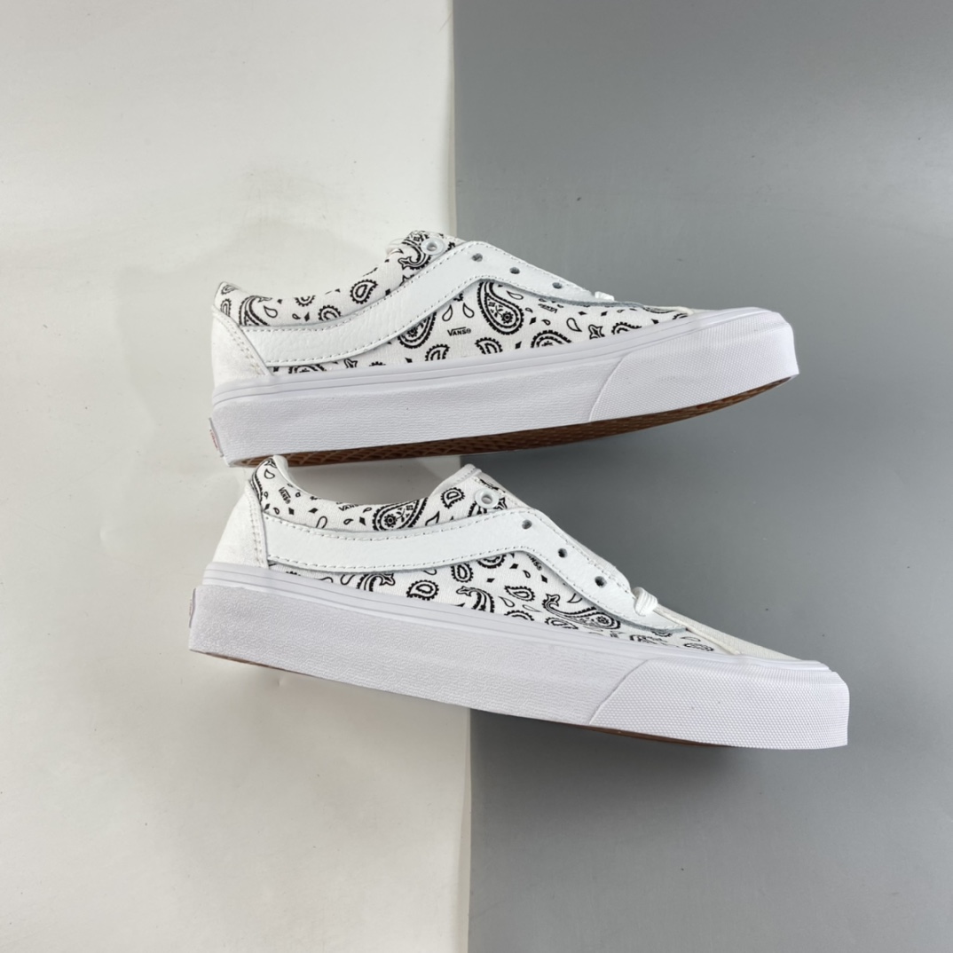 P150  VANS BOLD NI 范斯黑白印花腰果花低帮休闲板鞋 VN0A3WLP42M
