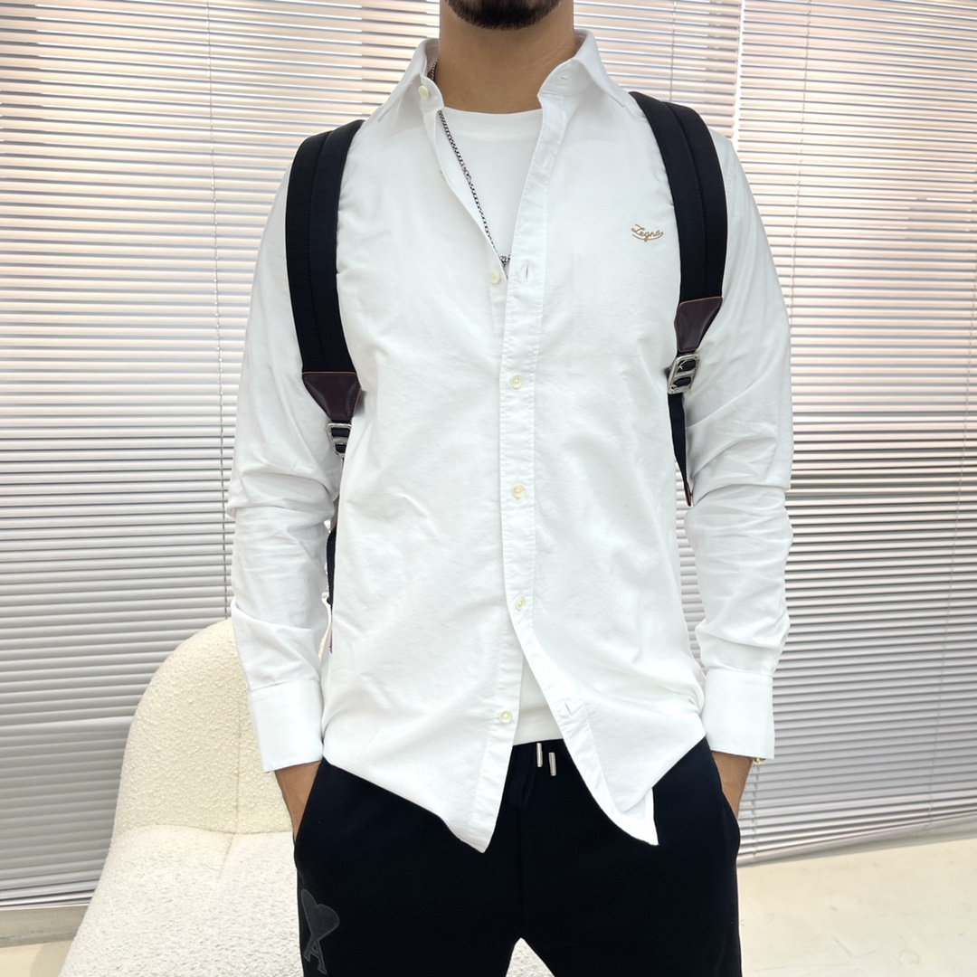 秋冬 -Z Zega 纯色牛津纺男士长袖衬衫，牛津纺棉质柔软、舒适、比一般面料质密、是秋冬必备单品。牛津