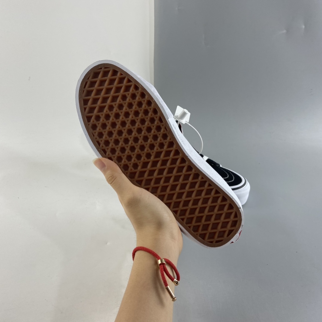 P150  VANS Sk8-Hi 范斯黑色侧边棋盘格子专业滑板鞋 VN0A5FCCY28