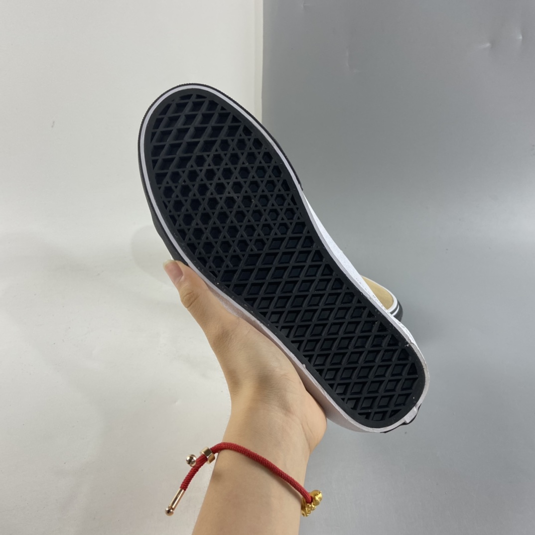 P150  NY × Vans Haven 联名系列低帮休闲板鞋 VN0A38FATC8