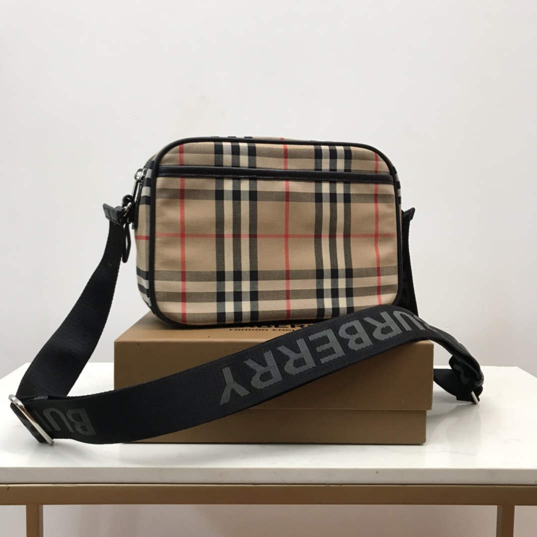 路易威登 Louis Vuitton 高定典藏名品高定成衣时装外套连衣裙衬衫T恤 #3A911812 4