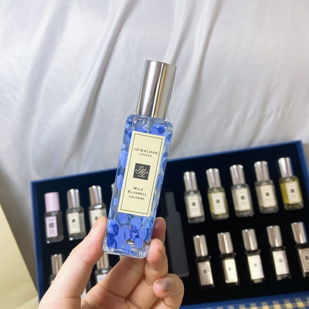Jo Malone London 21-Piece Fragrance Set: Bluebells & More, Perfect Gift! 5 i1630675007 9055 4