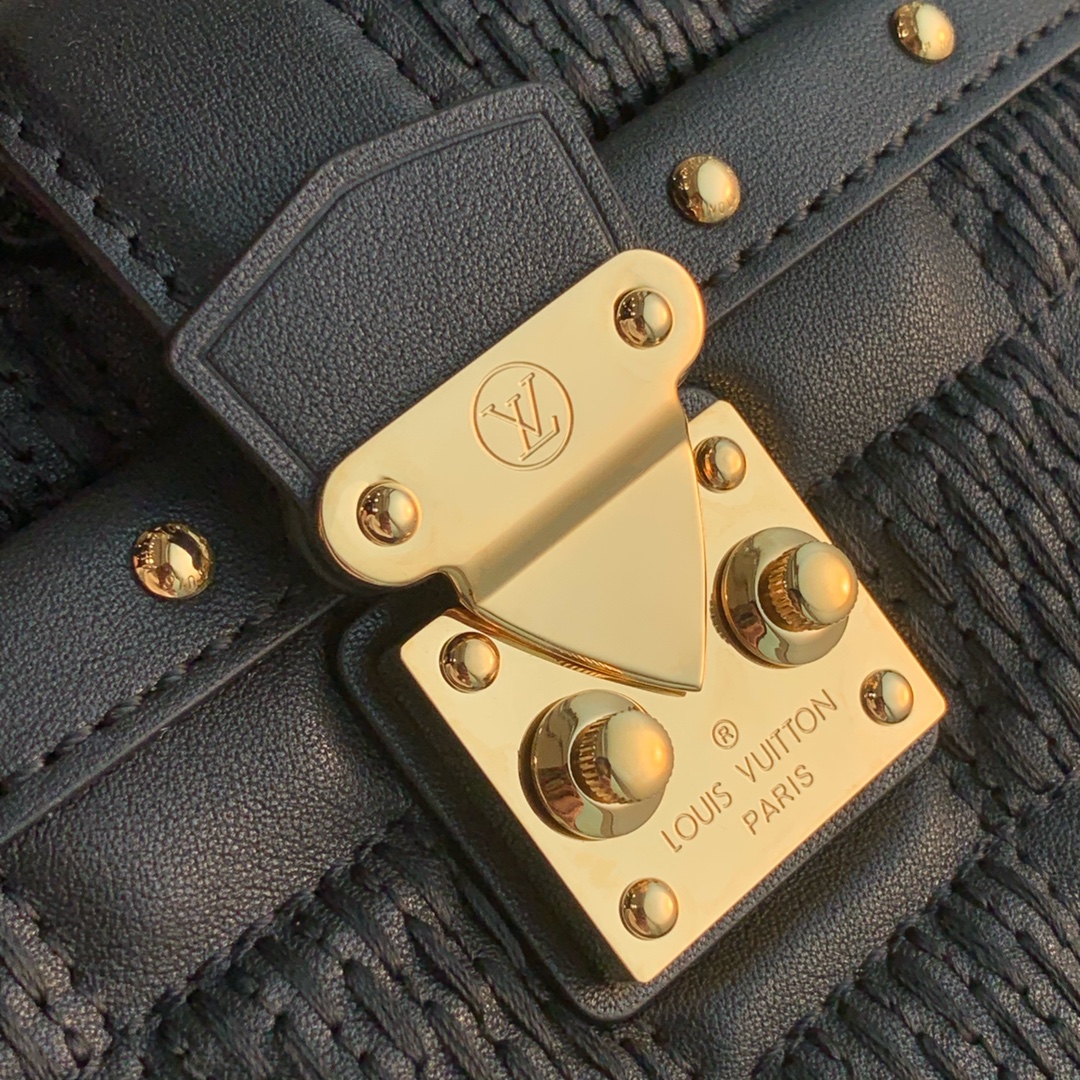 Louis Vuitton LV Pochette Trocadéro 相机包 M59046