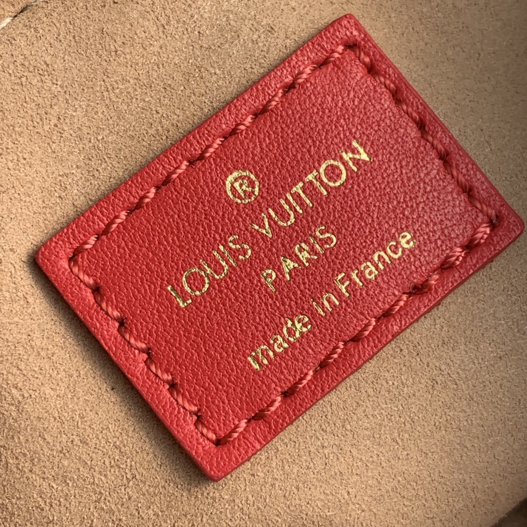 Louis Vuitton LV Pochette Trocadéro 相机包 M59049